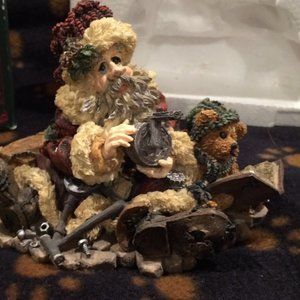 Santa's Challenge  - "Santa & Friends" Boyds Bearstone Collection